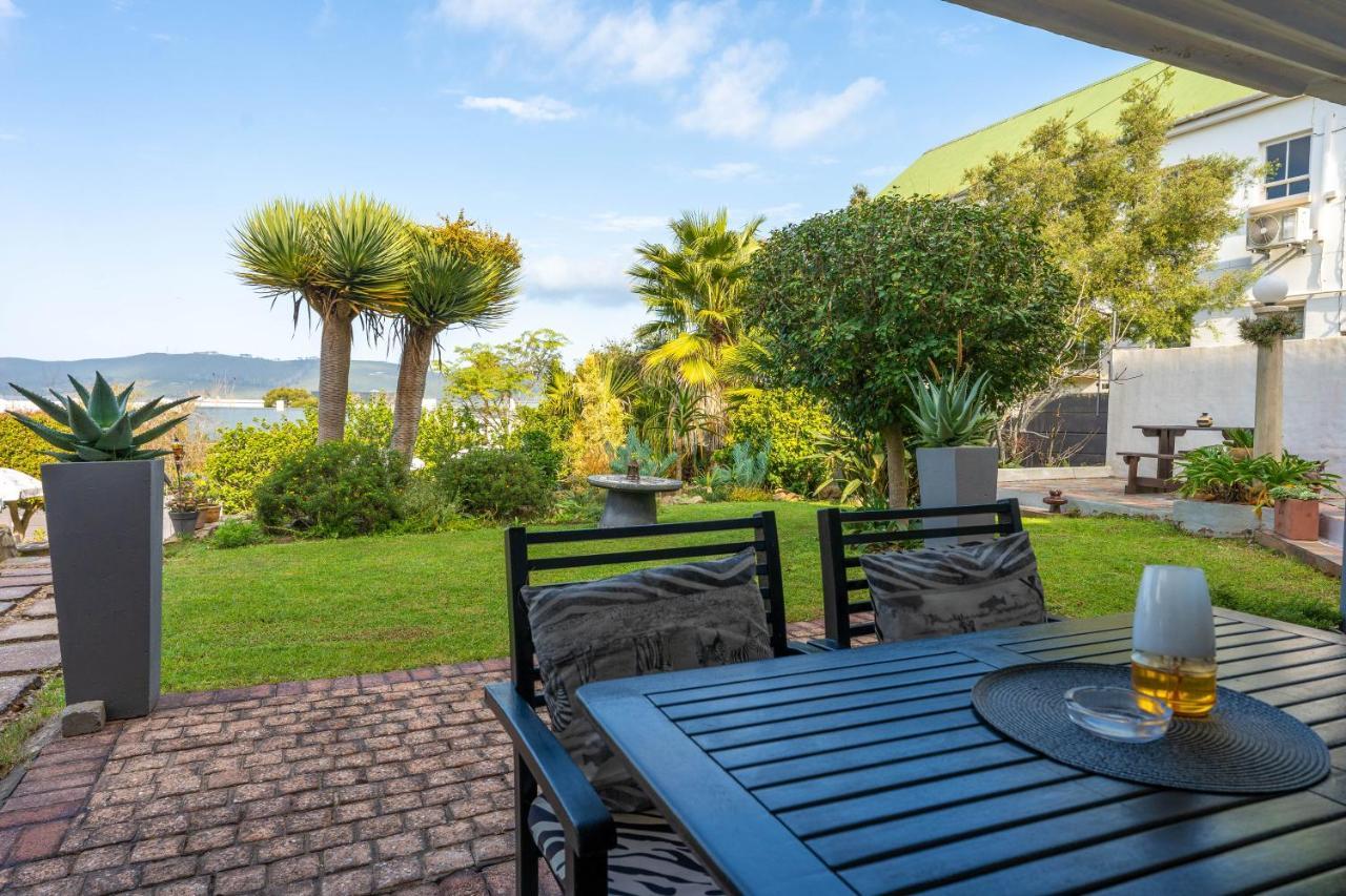 Aestas Bed And Breakfast Knysna Extérieur photo